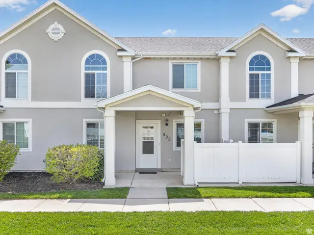 802 W Sugar Maple Ct S, Payson, UT 84651 - #2