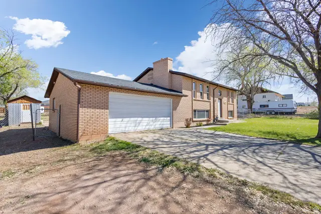244 W 100 N, Roosevelt, UT 84066 - #2