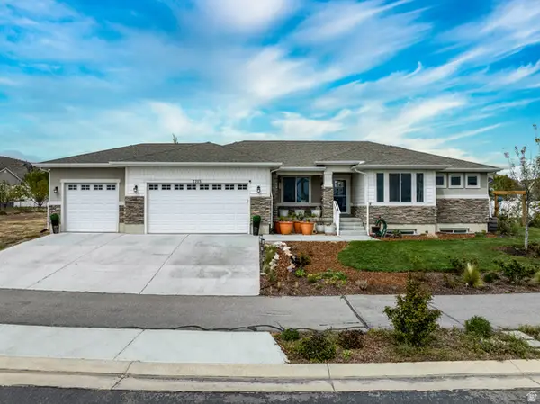 2315 E Dugway Dr, Eagle Mountain, UT 84005