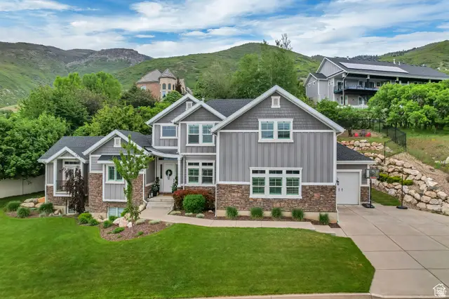 467 E Island View Cir N, Farmington, UT 84025 - #1