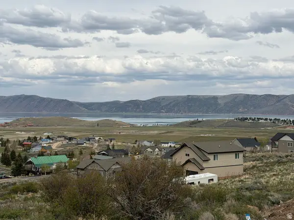 371 W Buttercup Cir #72, Garden City, UT 84028