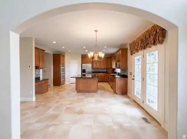 557 E Hollow Creek Rd, Draper, UT 84020 - #2