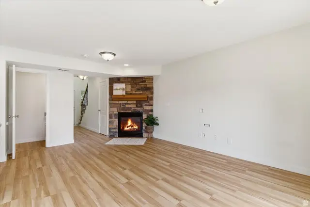 2082 N Evans Cove Loop W, Layton, UT 84041 - #3