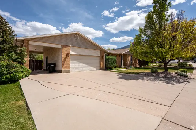 1069 S Cedar Knolls Dr W, Cedar City, UT 84720 - #2