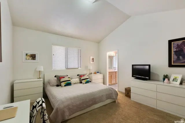 2037 E Brookings Dr, Draper, UT 84020 - #3