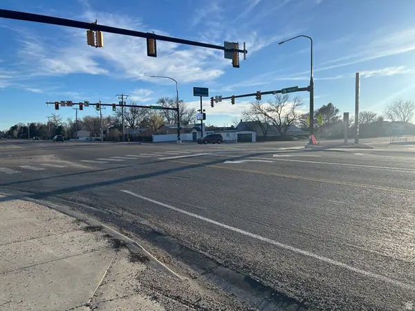 2706 N 2000 W, Farr West, UT 84404