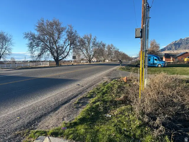 2706 N 2000 W, Farr West, UT 84404 - #3