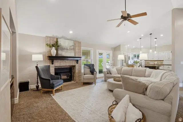 1052 E 5900 S, South Ogden, UT 84405 - #2