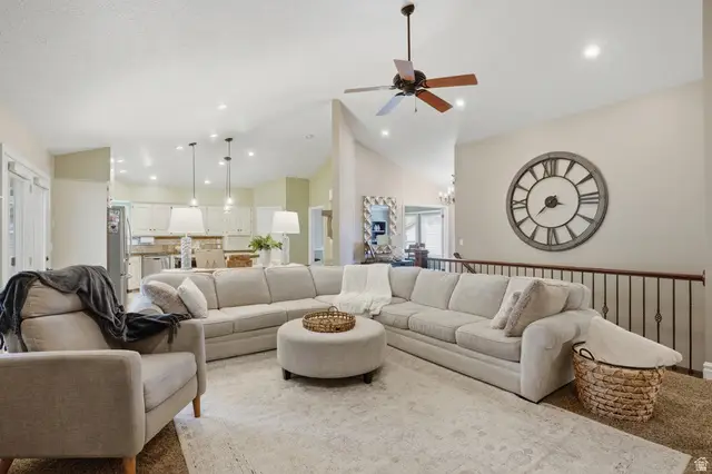 1052 E 5900 S, South Ogden, UT 84405 - #3