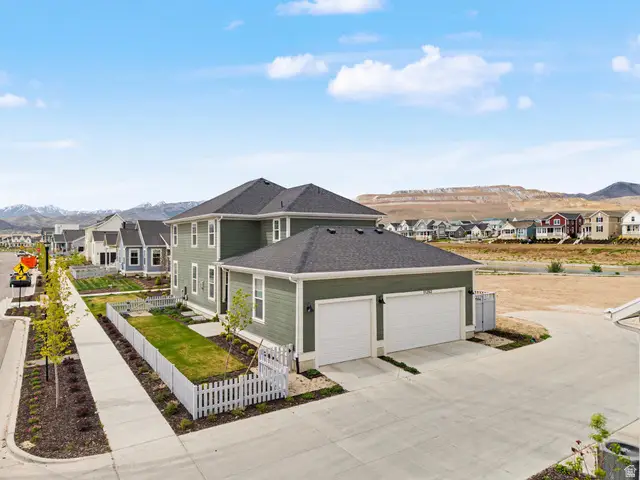 11292 S Aqua St W, South Jordan, UT 84009 - #2