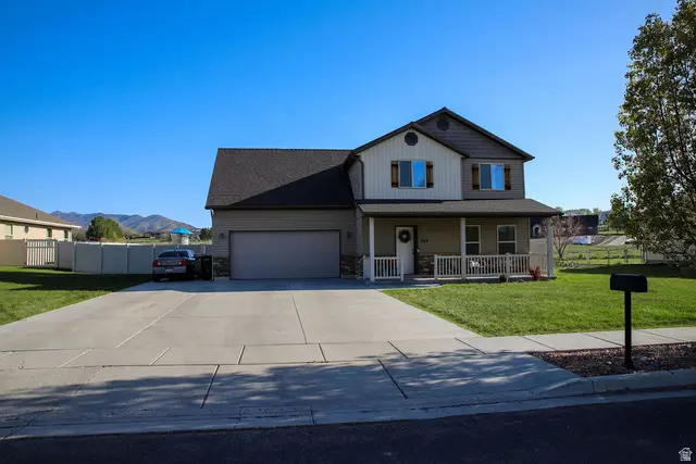 735 S Hillcrest Loop, Malad City, ID 83252 - #1