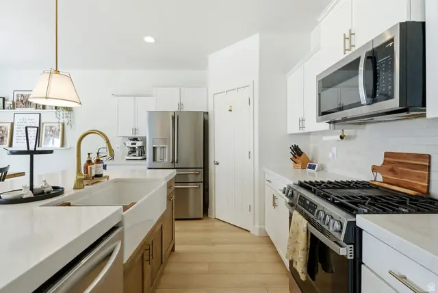 109 E Jubilee Dr, Saratoga Springs, UT 84045 - #2