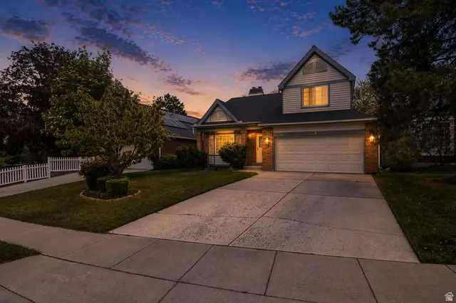 8649 S Alta Cove Dr E, Sandy, UT 84093 - #2