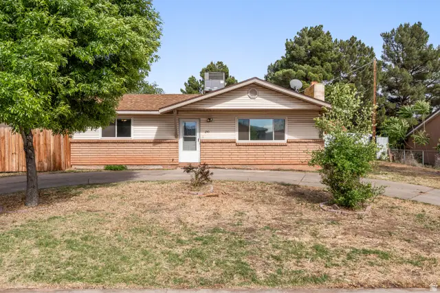250 N 200 W, Saint George, UT 84790 - #1