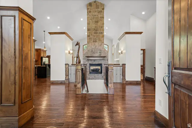 10637 S Crescent Bend Dr, Sandy, UT 84070 - #1