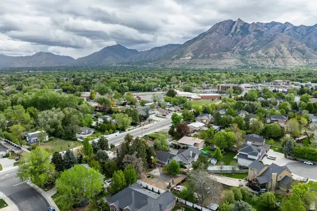 1726 E Vine St S, Murray, UT 84121 - #2