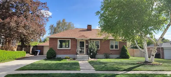 2040 E White Cir, Salt Lake City, UT 84109