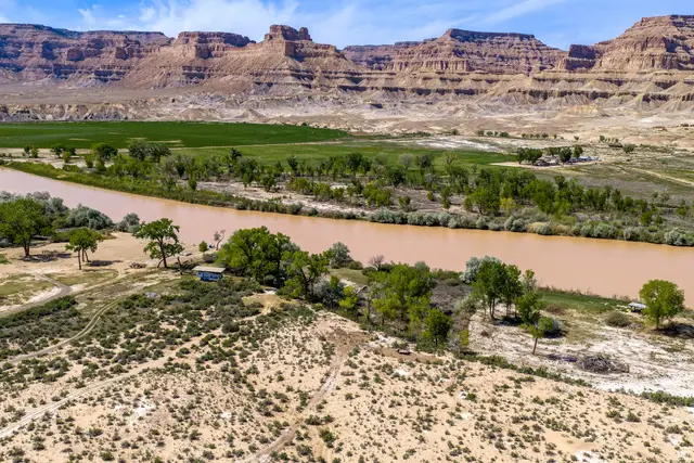 4915 Hastings Rd, Green River, UT 84525 - #1