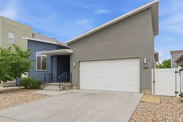 327 E Terra Sol Dr, South Salt Lake, UT 84115 - #2
