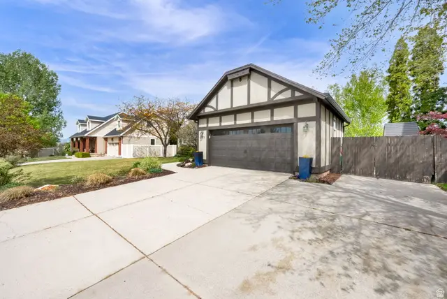 2373 E Glacier View Dr S, Sandy, UT 84092 - #3