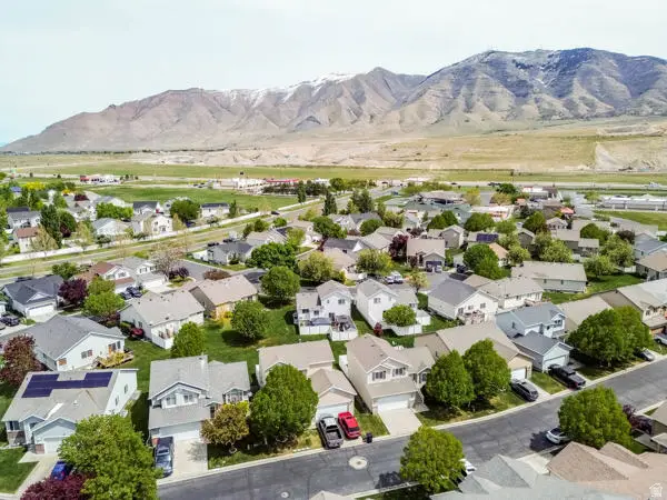 156 Crystal Bay Dr, Stansbury Park, UT 84074 - #2