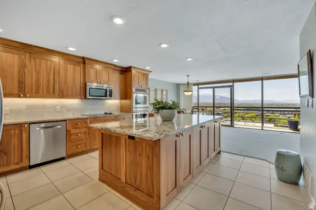 560 E South Temple #801, Salt Lake City, UT 84102 - #3