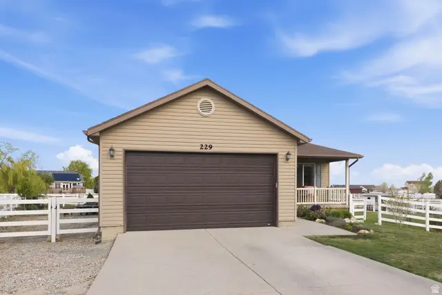229 Alexander Ct, Grantsville, UT 84029 - #3