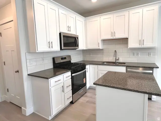 11304 S Ropemaker Rd, South Jordan, UT 84095 - #3