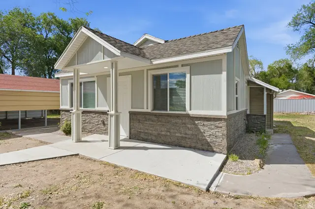1614 W Sunset Ave, West Valley City, UT 84119 - #2