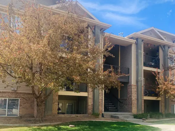 8198 N Cedar Springs Rd E #APT 5, Eagle Mountain, UT 84005