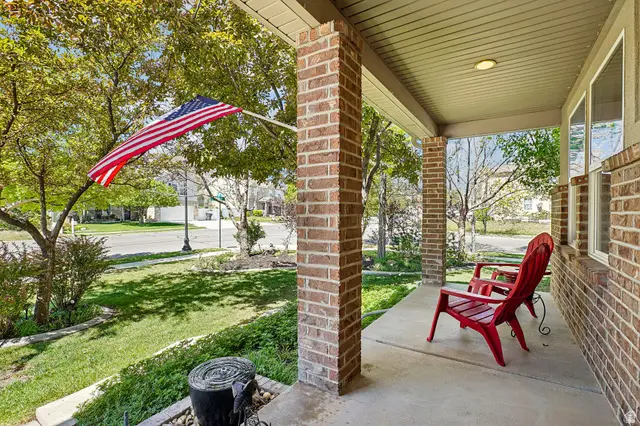 13727 S Blayde Dr W, Herriman, UT 84096 - #3