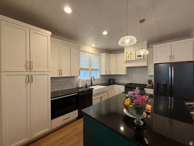 6743 W Lake Ave, South Jordan, UT 84009 - #3