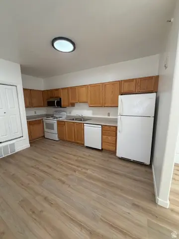 765 E 560 N #402, Provo, UT 84606 - #2