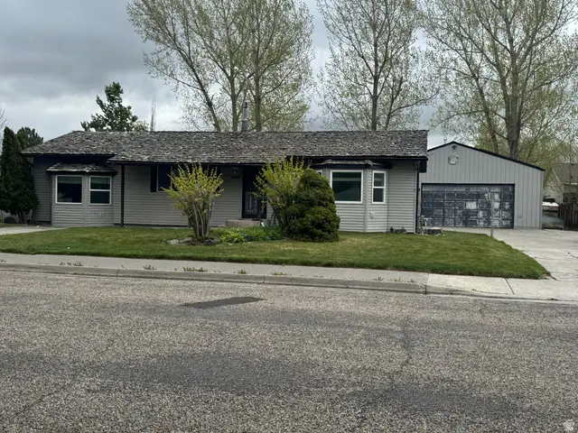 543 S Maurine Dr #3, Idaho Falls, ID 83401 - #1