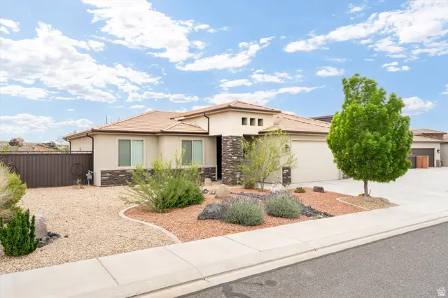 2707 W 220 N, Hurricane, UT 84737 - #2