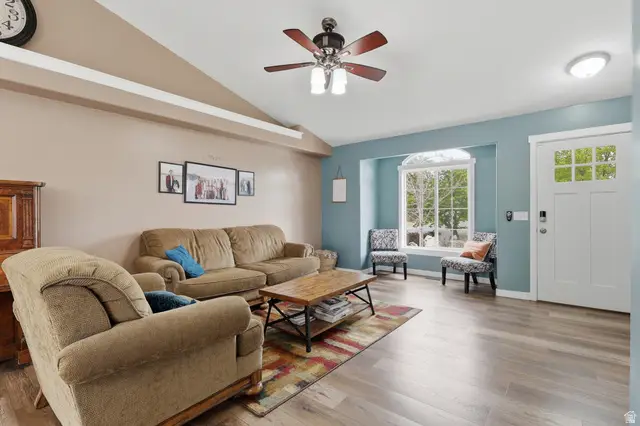 1189 N 750 W, Clinton, UT 84015 - #3