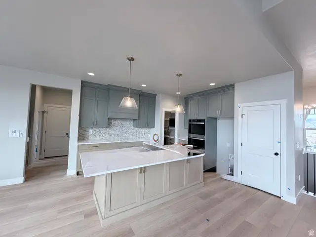 1661 S 3875 W #402, Taylor, UT 84401 - #2