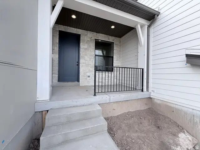 1661 S 3875 W #402, Taylor, UT 84401 - #3