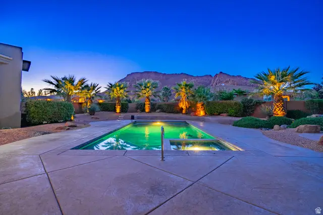 951 E Citadel Rd, Ivins, UT 84738 - #2