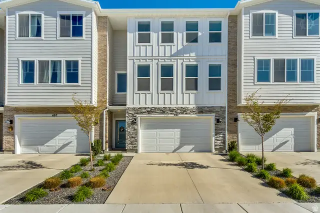 701 E Garden Grove Dr, Eagle Mountain, UT 84005 - #1