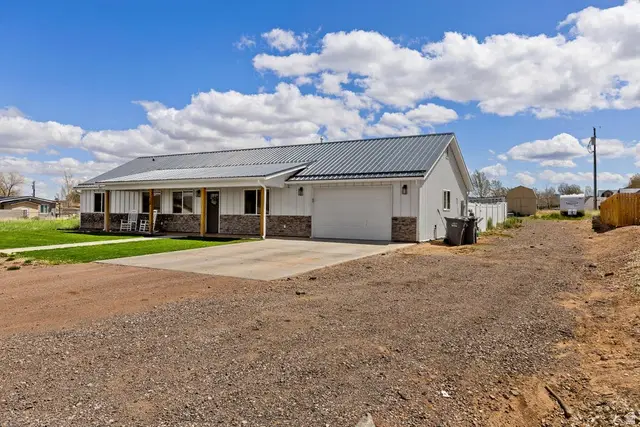 623 S 150 E, Enterprise, UT 84725 - #2