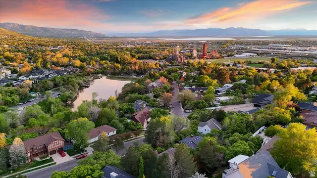 905 Oakridge Dr, Farmington, UT 84025 - #2