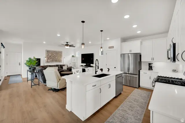 11152 S Moon Valley Dr #901, South Jordan, UT 84009 - #2