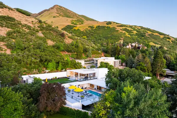 3017 E Saint Marys Cir, Salt Lake City, UT 84108