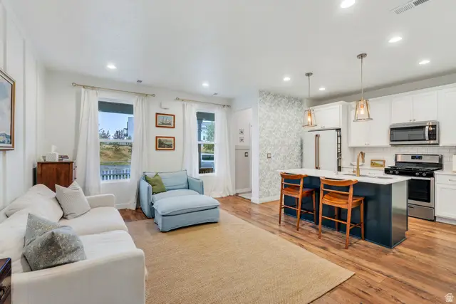 6221 W South Jordan Pkwy, South Jordan, UT 84009 - #2