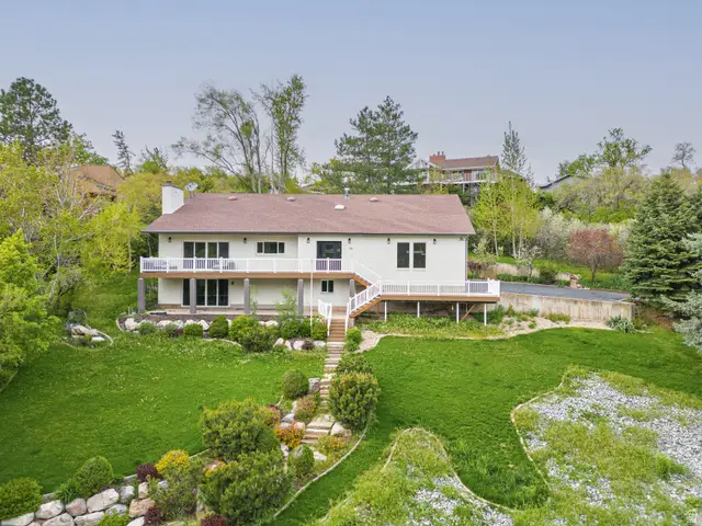 198 Oakwood Dr, Layton, UT 84040 - #2