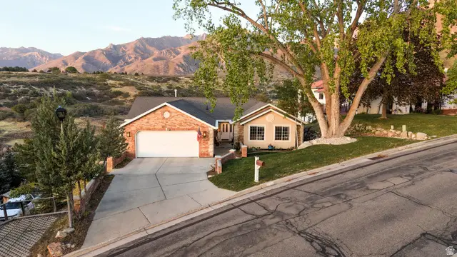 10721 S Dimple Dell Dr, Sandy, UT 84092 - #2