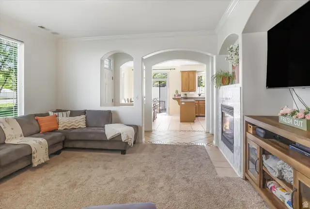 419 N Kent Dr W, North Salt Lake, UT 84054 - #2