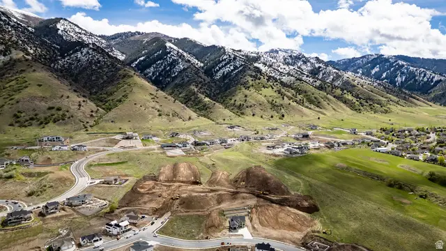 205 N Sherwood Dr #25, Providence, UT 84332 - #2