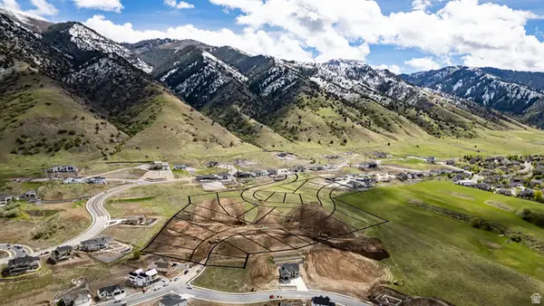 256 N Sherwood Dr #3, Providence, UT 84332